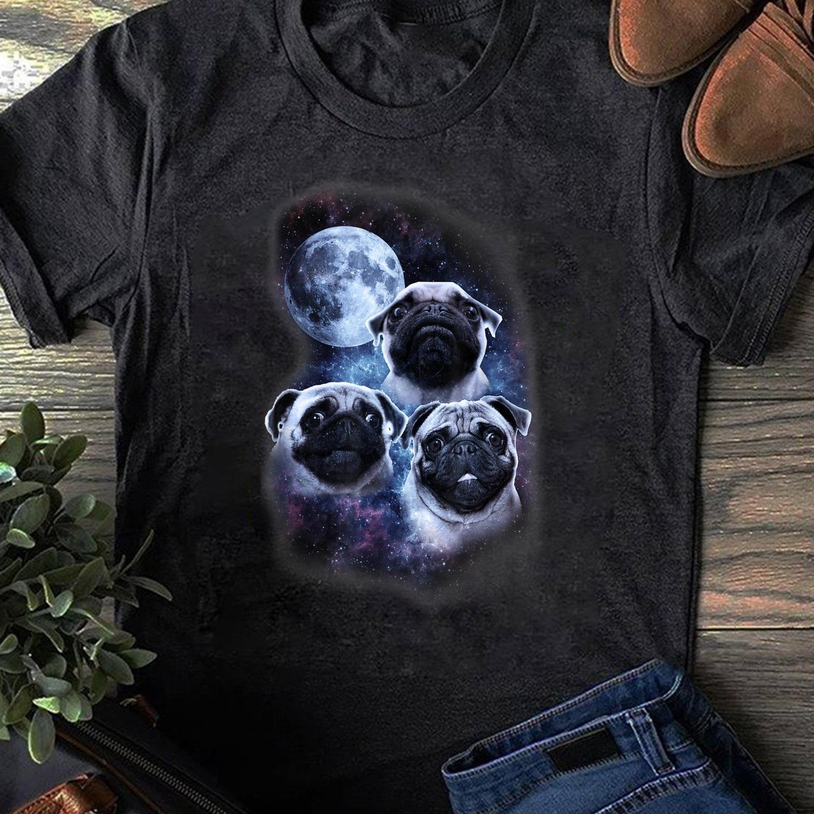 Cute pug design in space, full moon, stars, milky way T-Shirt - Gift for Dog Lovers - Funny Dog - Pug Mom - Pug Lovers - Mother s Day XL