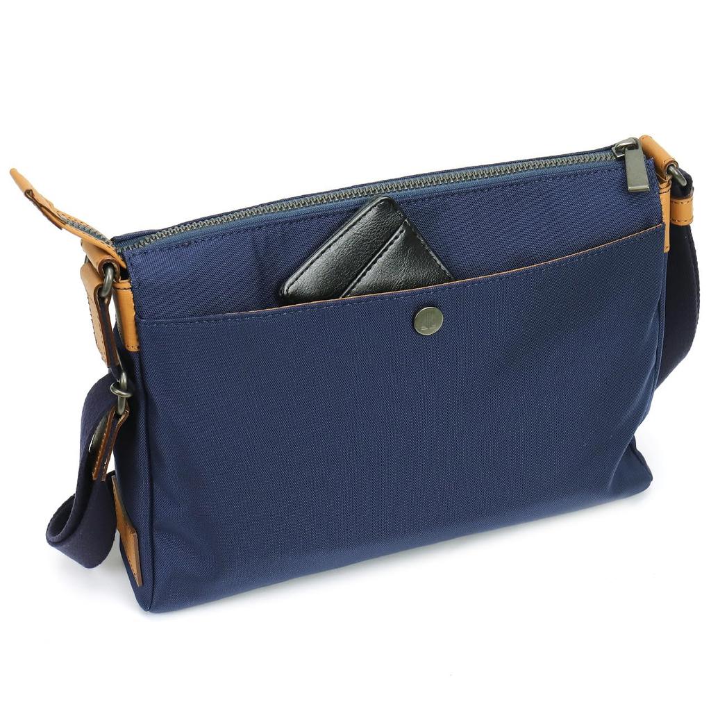 LANVIN en Bleu Drop Shoulder Bag B5 Turquoise No.588111