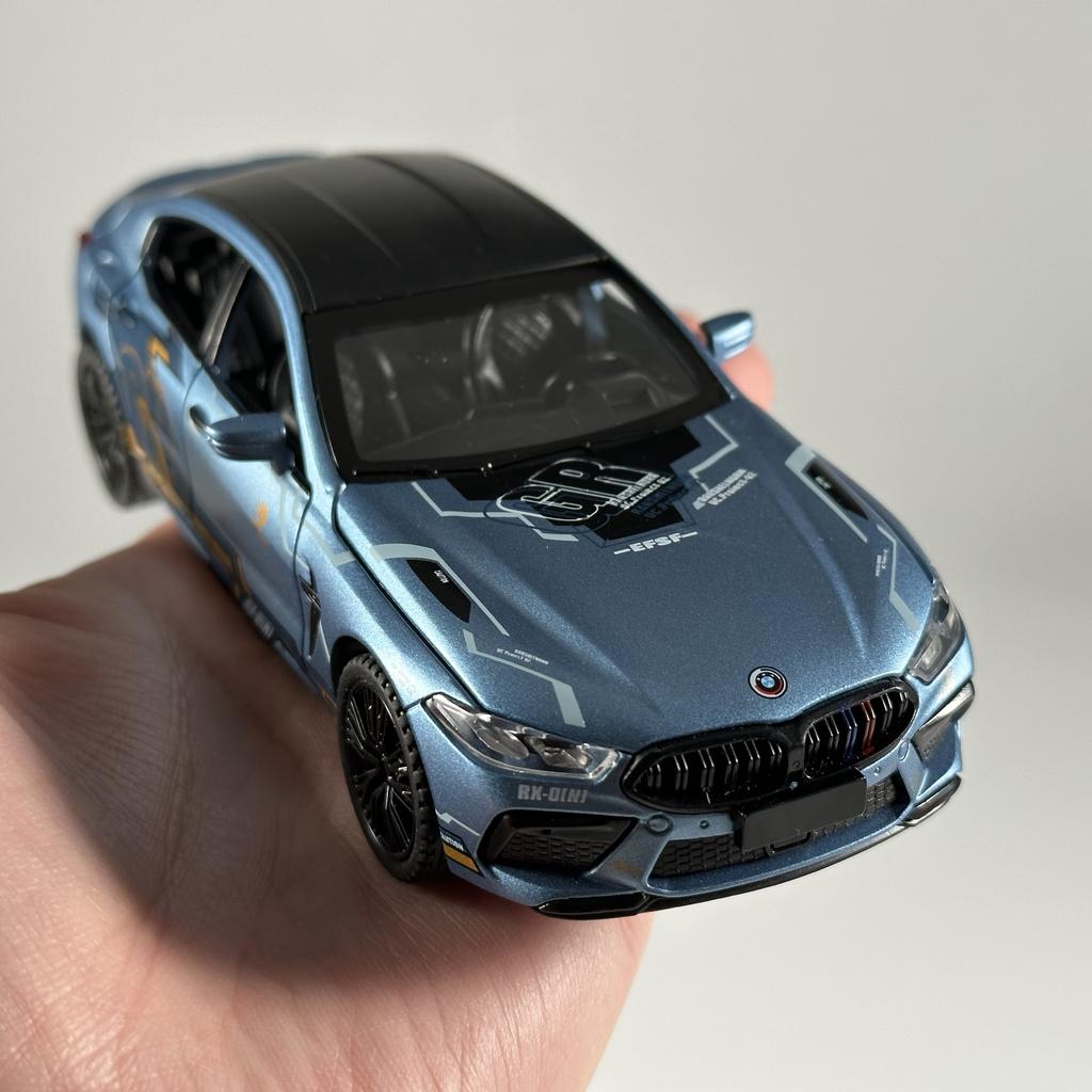 1:32 BMW M8 MANHART MH8 800 Supercar Alloy Metal Diecast Model Car Sound and Light Pull Back Children's Toy Collectible Birthday