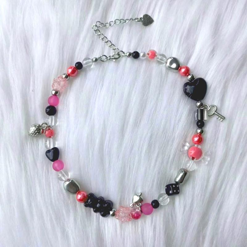 Handmade Heart Choker Delicate Beads Necklace Acrylic Alloy Material Bead Choker Necklace Perfect Gift for Trendy Girls