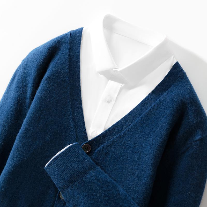 

Men s V-Neck 100% Pure Wool Cardigan Sweater - Autumn/Winter Casual Knitwear XXL темно-синього кольору