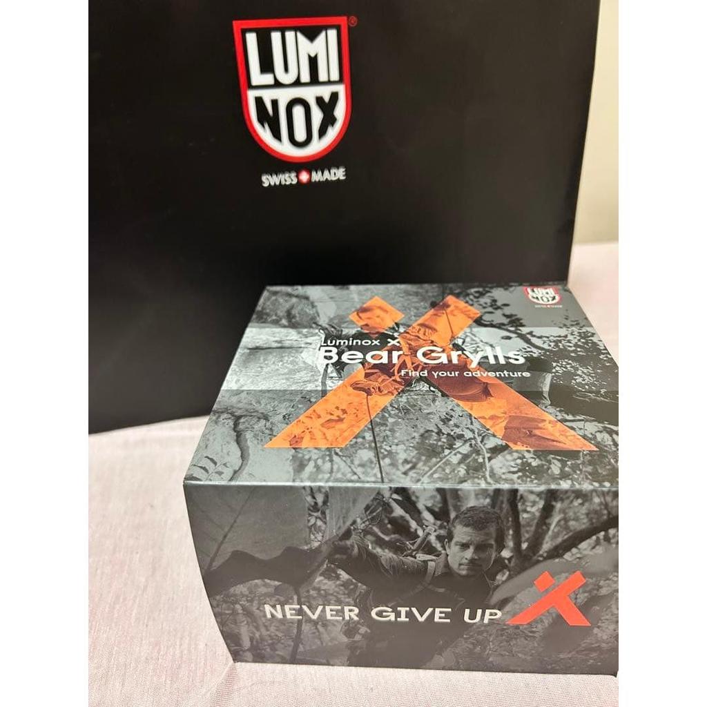 Used New! Tried on only Luminox