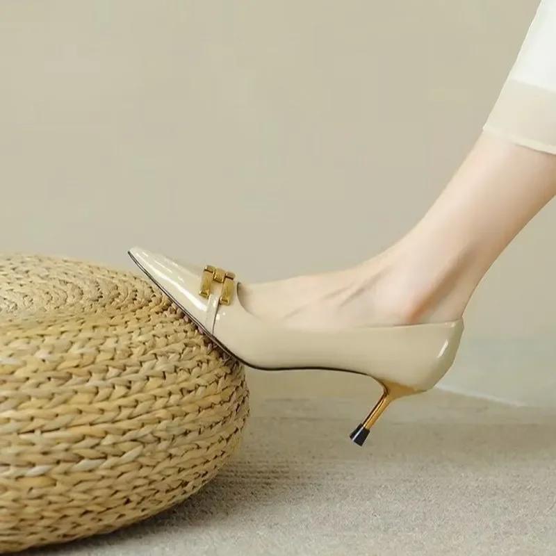 

Туфли на каблуках красного вина с металлическими пуговицами для женщин, осень 2024 г., новые французские туфли в стиле ретро для женщин, элегантный банкет 34 абрикосовый