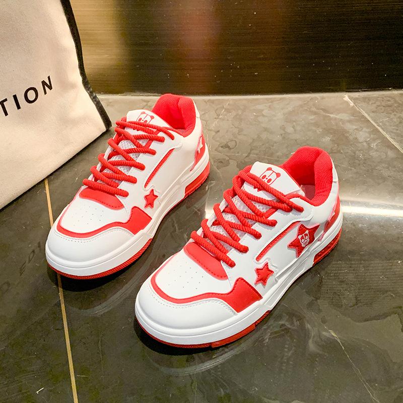 

Internet celebrity white shoes women 2025 new fashion design sense star shoes women low-top casual versatile color matching board shoes tide 35 красный