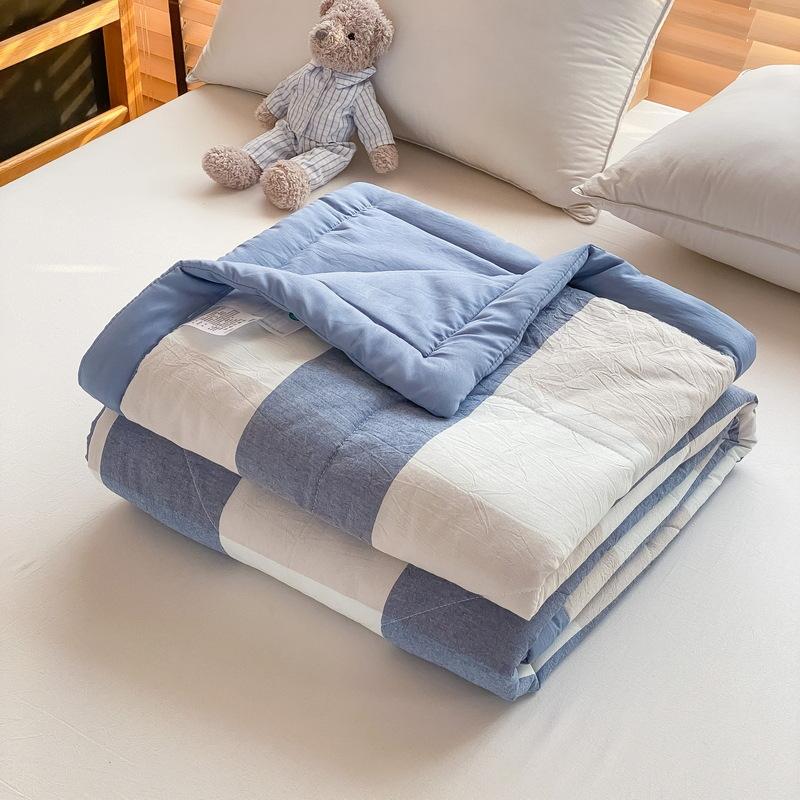 Japanese Plaid Printed Summer Thin Quilt Simple Breathable Air Conditioning Blanket for Office Soft Home Decoration for Bedroom