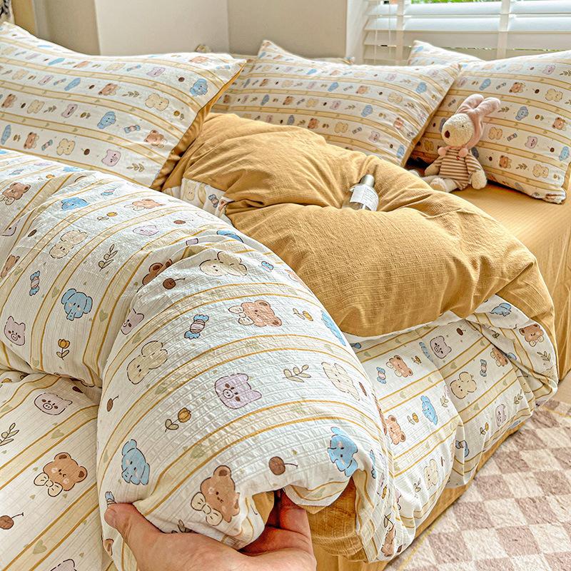 Idyllic Bedding Four-piece Set Skin-friendly Breathable Bed Sheet Quilt Cover Pillowcase
