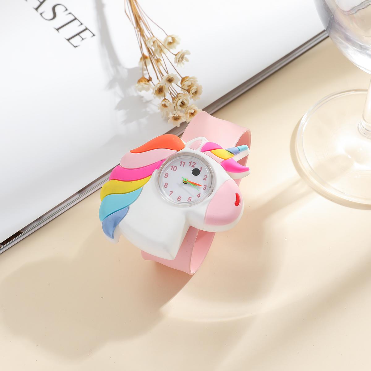 

Новые детские часы Милый радужный пони Детские кварцевые часы Силиконовый ремешок Шкала Мода бежевый