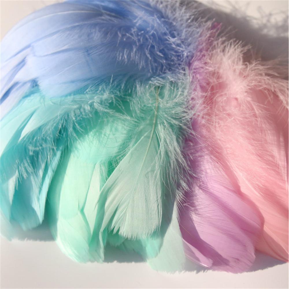100PCS Small Goose Feathers for DIY Crafts 5-8cm Coloed Swan Plumes Wedding Party Handicraft Accessories Dream Catcher Feathers