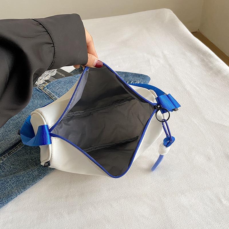 Spacious Dumpling Crossbody Bag Women Versatile Casual Sporty Shoulder Bag Trendy