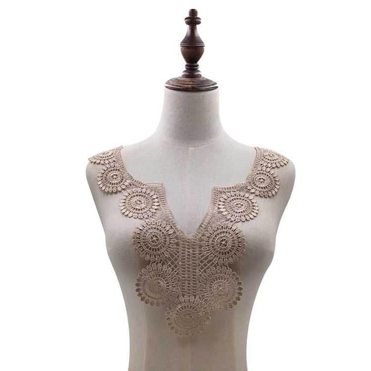 Water-soluble collar, polyester silk embroidered collar, three-dimensional hollow corsage, lace false collar DIY lace accessories