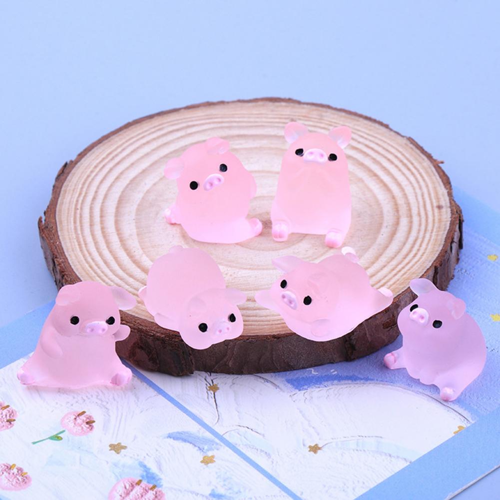 6pcs Pig Miniature Statue Luminous Glow Pig Kawaii Mini Portrait Mini Fairy Garden Landscape Car Home Decor Accessories
