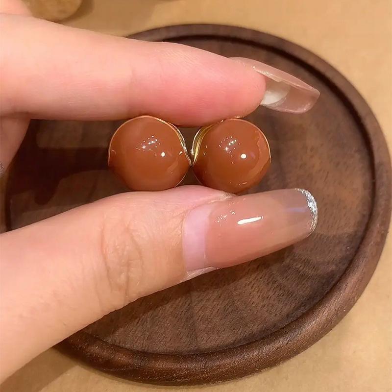 French retro Maillard small ball stud earrings women's antique Acacia red bean ear buckle temperament versatile earrings