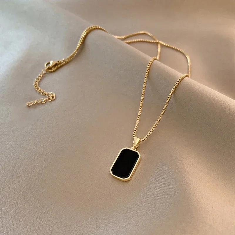 New Stylish Gold Color Geometric Square Necklaces for Women Men Black Enamel Rectangle Pendant Necklace Punk Party Jewelry Gift