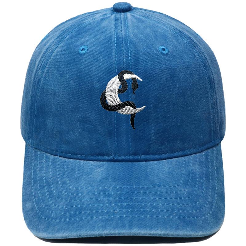Snake wrap moon embroidery baseball cap washed retro dad hat personality hip hop men's and women's casual hat tide
