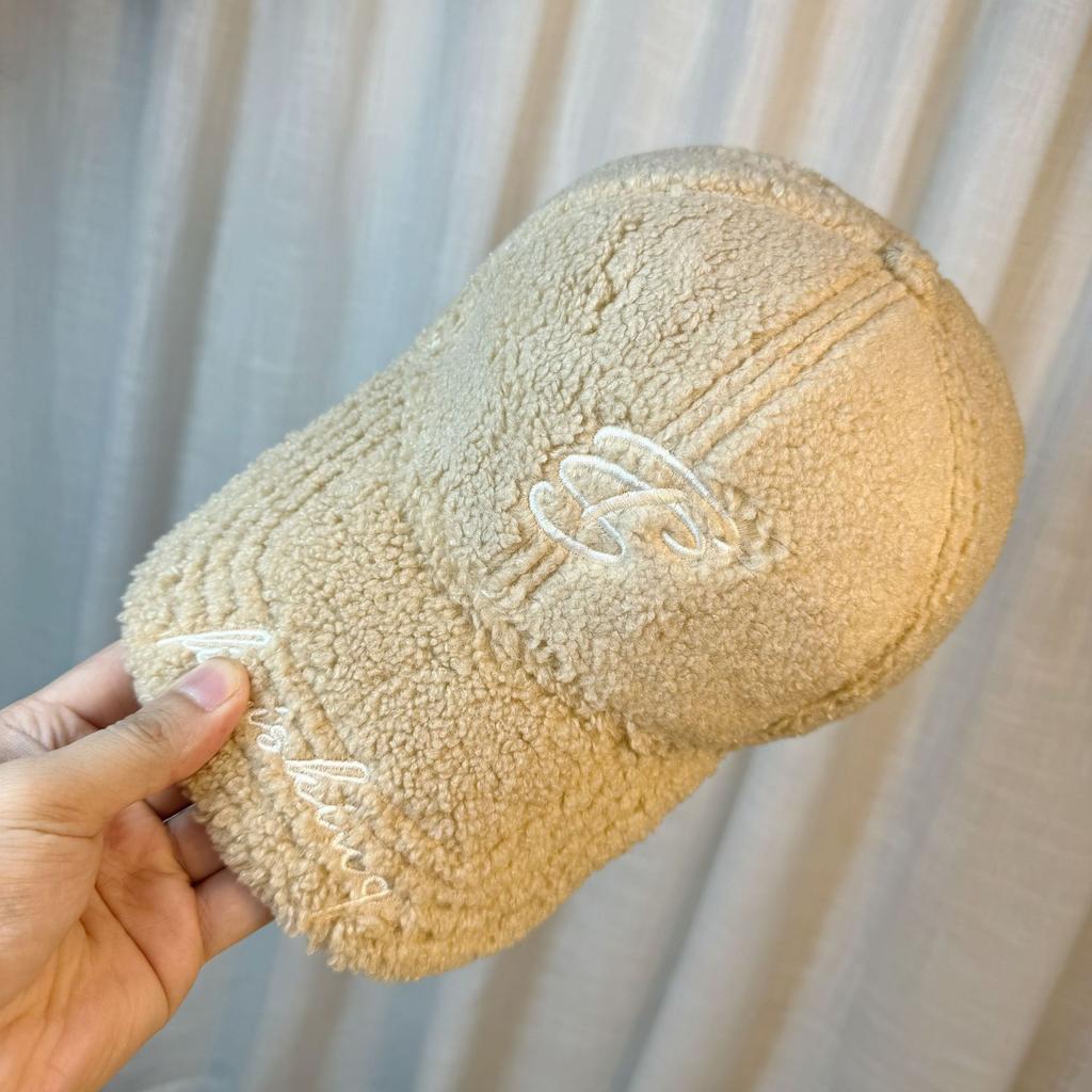 Lamb Wool Hat Women's Autumn and Winter Face Showing Small Plush Baseball Cap Plus Velvet Thickening To Keep Warm and Cold Proof Versatile Peaked Cap