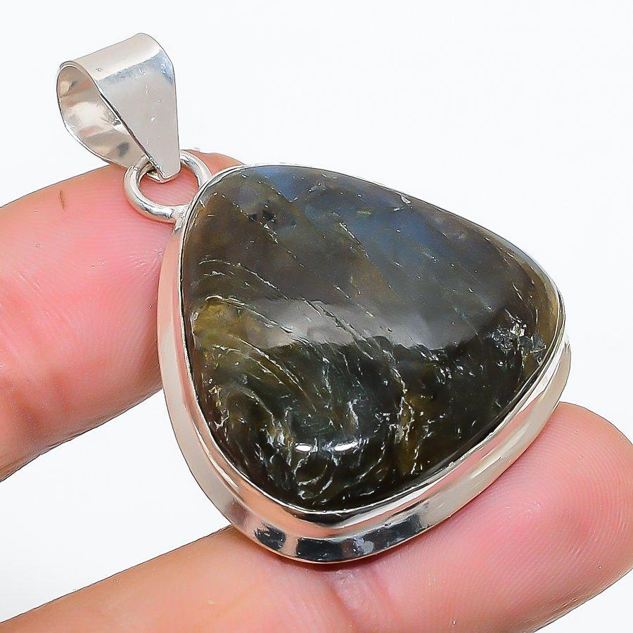 

Labradorite Gemstone 925 Solid Sterling Silver Jewelry Pendant 1.77 SU-10263