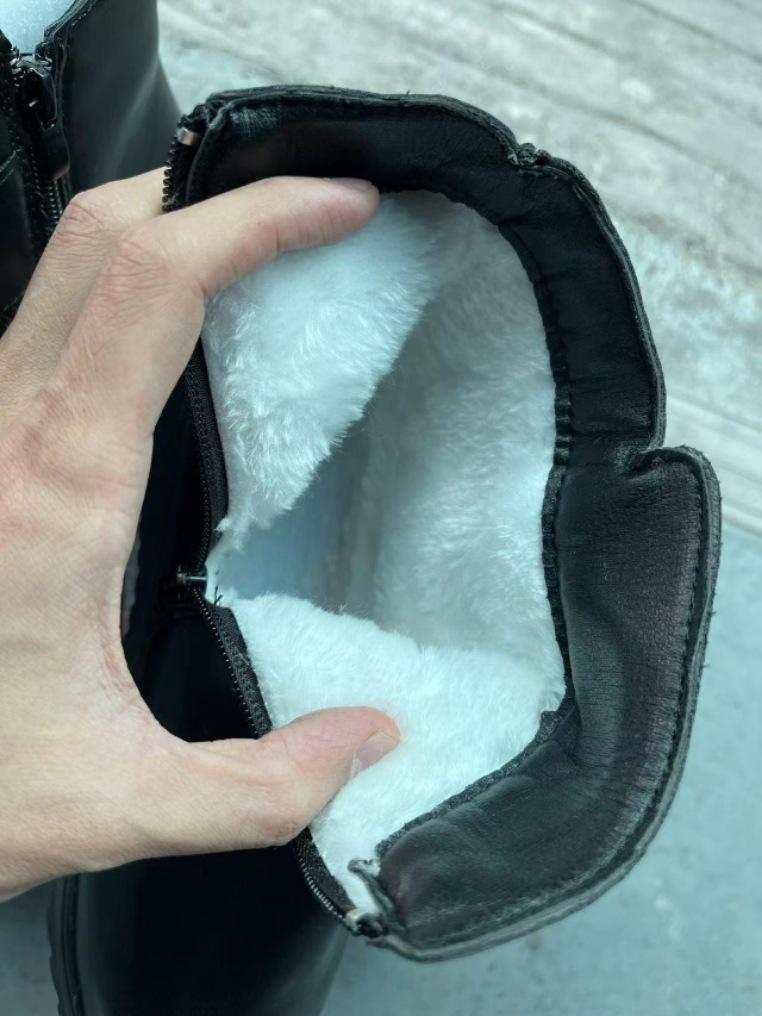 

Winter cotton shoes velvet flat bottom non-slip warm elderly short boots women s shoes leather shoes winter shoes 42