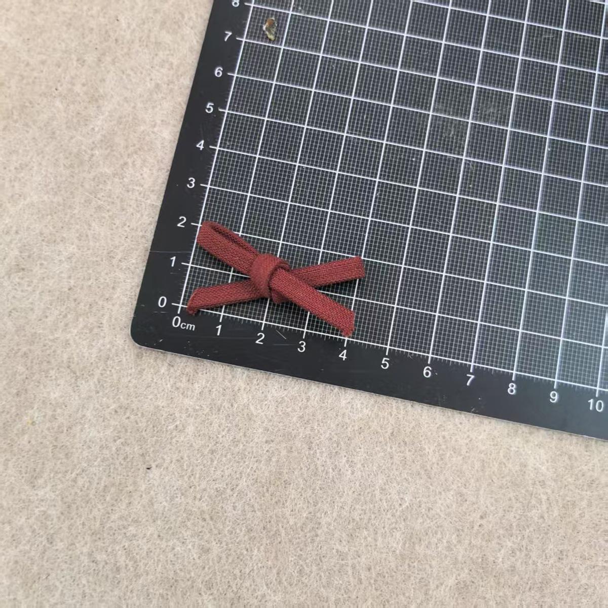 Autumn Winter Leopard Print Hair Clip: Stylish Flocked Bangs & Flyaway Claw Clip Accessories