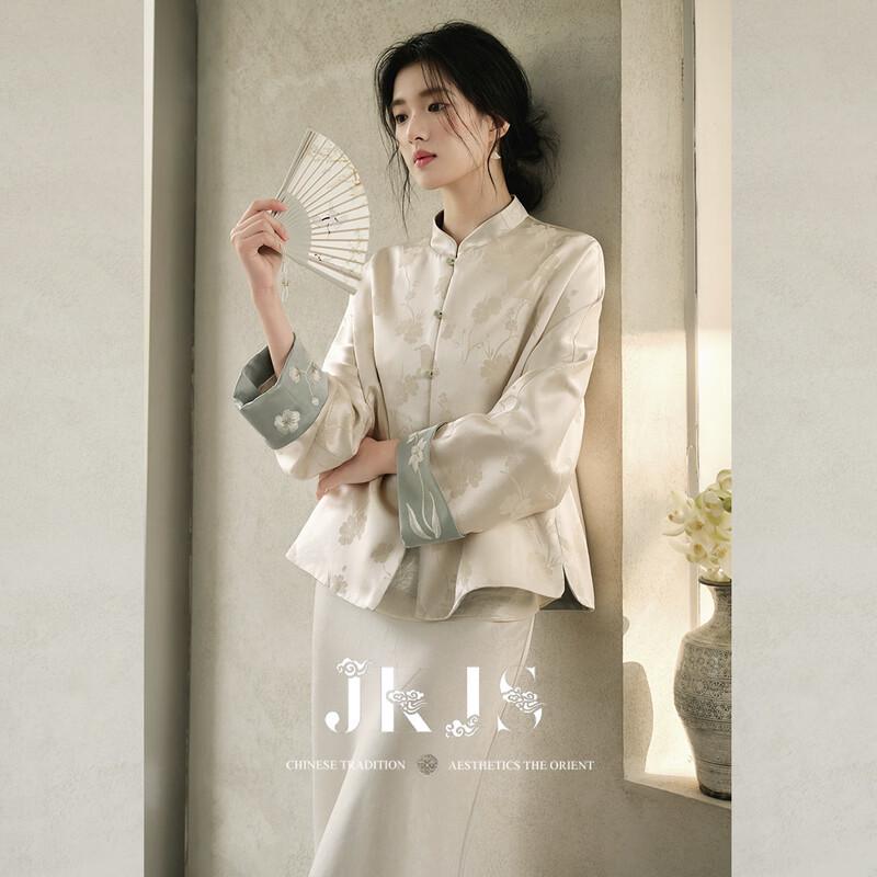 

Куртка в новом китайском стиле с вышивкой и воротником-стойкой XL