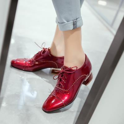 British Retro Carving Oxford Shoes For Women Casual Patent Euro Loafer Shoes Ladies Lace Up Black White Red Flats Large Size 45