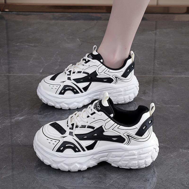 Tire platform dad shoes women's spring new breathable non-slip casual shoes inner height increase and foot small sports shoes