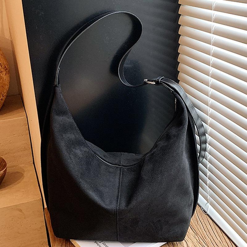 High-value women's autumn new solid-color shoulder bag casual shoulder large-capacity commuter tote bag women