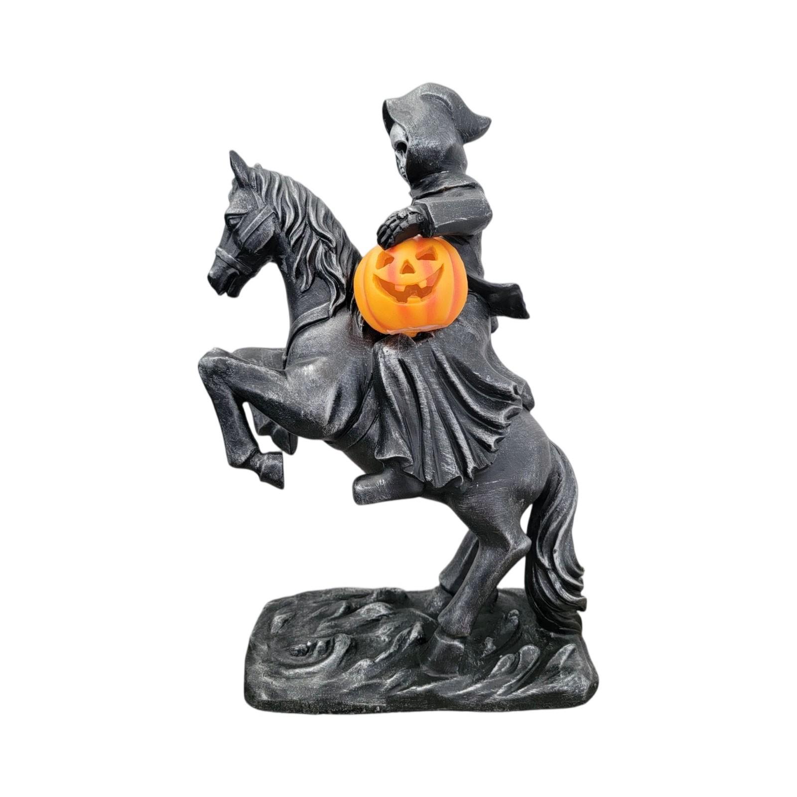 

Хэллоуинское украшение, Украшение в виде всадника на лошади и держащего голову-тыкву One Size