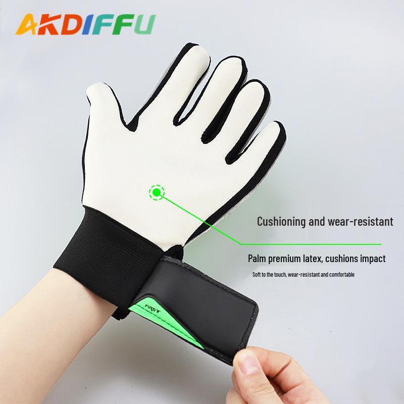 Children's Latex Anti-Collision Goalkeeper Gloves with Hand Protection