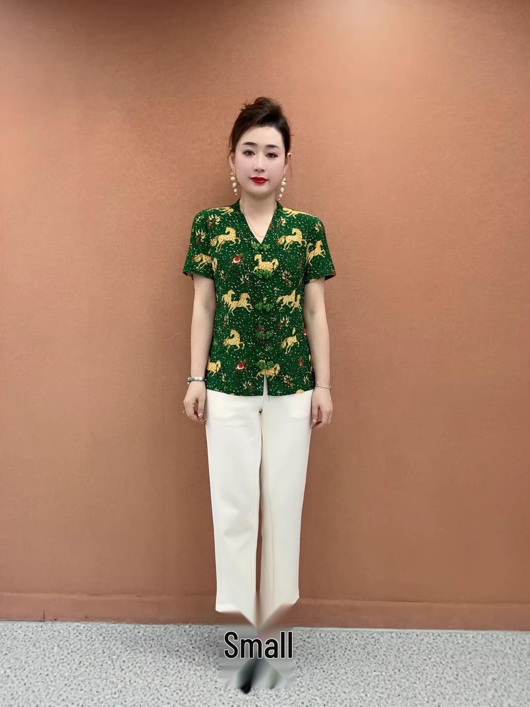 

2026 Summer Short Sleeve V-Neck Top for Mothers: Stylish, Slimming, Tummy-Concealing, Frog Button, Ancient Style Base Layer Shirt 4XL (recommended weight: 138-145) зелёный