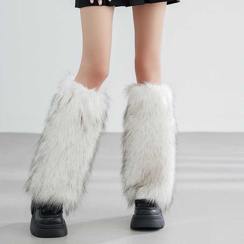 Retro Modern Brown Fur Shoe Covers Imitation Fur Boots Socks Millennial Style Hot Girl Leg Covers Autumn and Winter