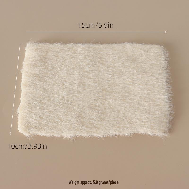 Miniature Plush Rug for Dollhouse Decoration