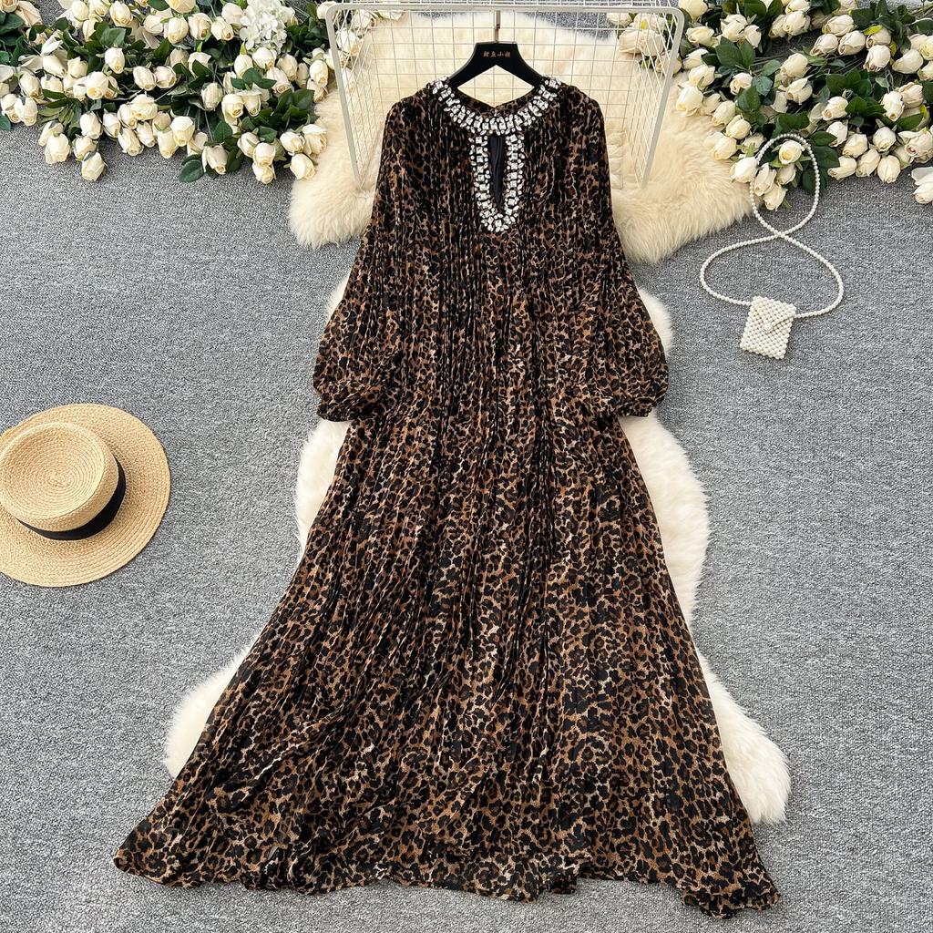 High-end Elegant Dress Women's European and American Fashion Nail Drill Hollow Round Neck Long Sleeve Loose and Thin Leopard Print Pleated Dress