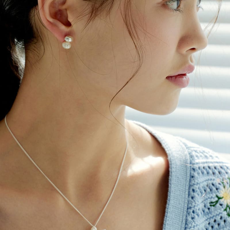 Murmur [925silver]Egg Pearl Stud Earrings