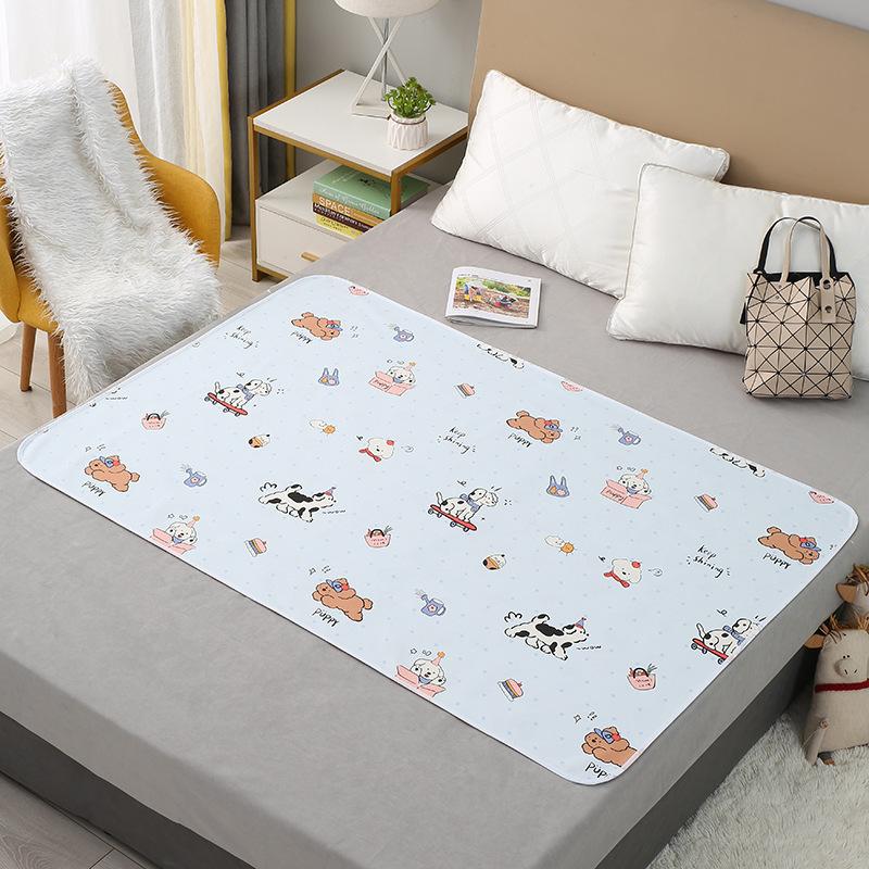 Atsparus vandeniui plaunamas čiužinio šlapimo kilimėlis mažiems kūdikiams Mielas animacinis lovas apsaugantis vystyklų patalynė šlapimo pagalvė kvėpuojanti