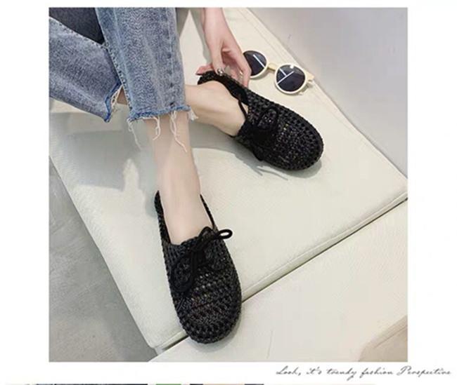 Clogs for Women Casual Slip On Mules Closed Toe Sandals Garden Shoes Comfortable Walking Clogs Casual Beach Slides Shoes Women's Summer Slippers