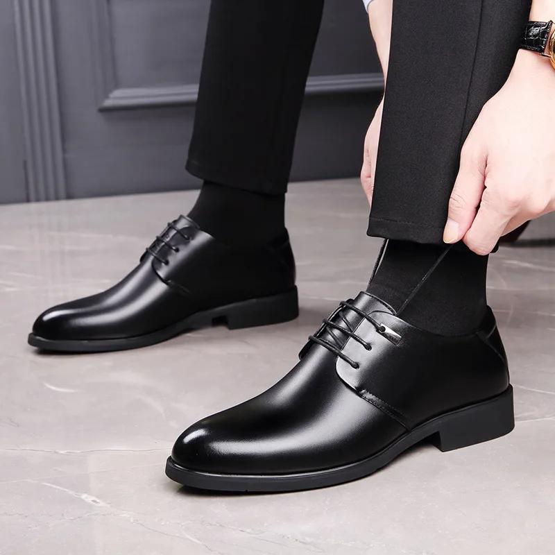 Fashion British Leather Large Size Men's Dress Shoes Autumn Winter Velvet Warm Men's Designer Shoes Fashion Increase Wedding Shoe Male