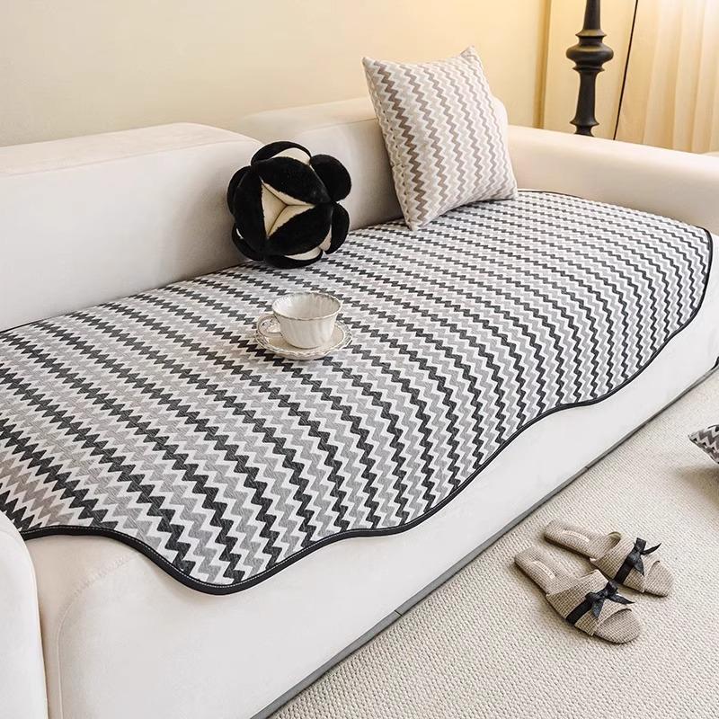 Special-Shaped Chenille Sofa Cushion, High-End Irregular Non-Slip Seat Cushion, All-Season Leather Sofa Cover Seat Cushion