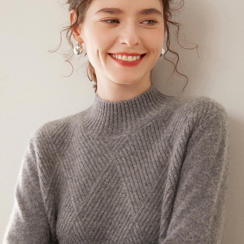 Women's Diamond Pattern Cashmere Knit Sweater: Half-High Collar, Long Sleeves, Loose Fit, Warm, Soft, Comfortable, Skin-Friendly.