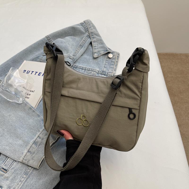 Spring new trendy niche design casual 2025 portable fashion shoulder crossbody pillow bag commuter women's bag