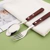 4ks/sada Sada nádobí s přírodní dřevěnou rukojetí Sada příborů z nerezové oceli 304 Západní steak Nůž Lžíce Vidlička Čajová lžička Kuchyňské nádobí