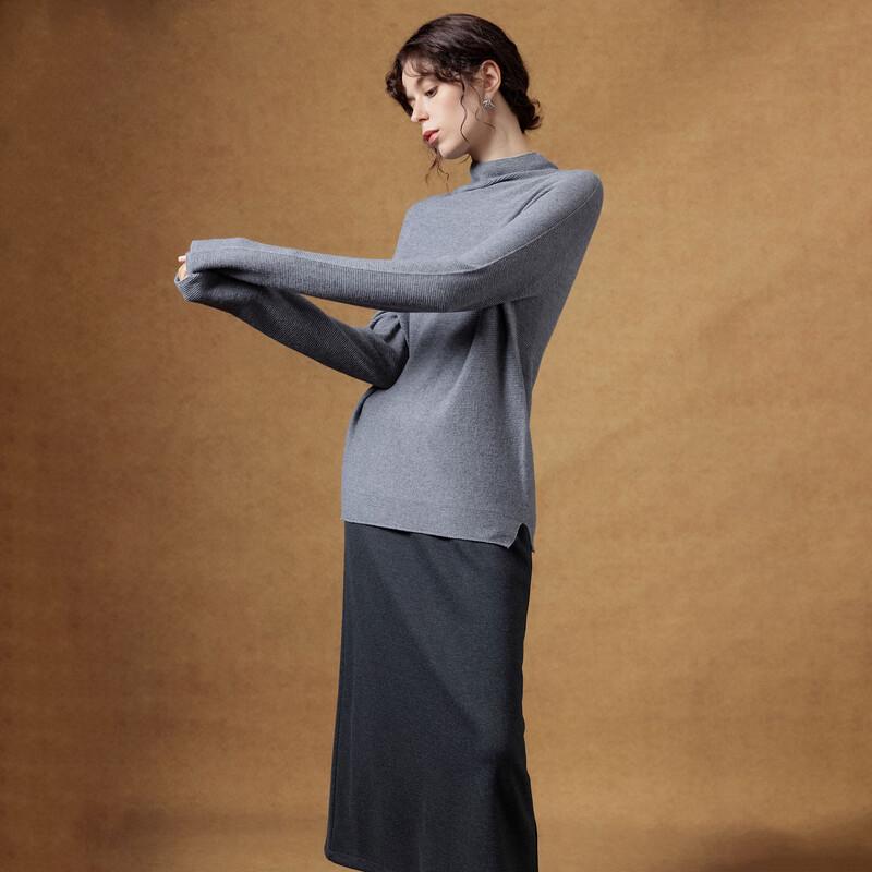 Demana Women s Wool & Cashmere Blend Turtleneck Sweater M