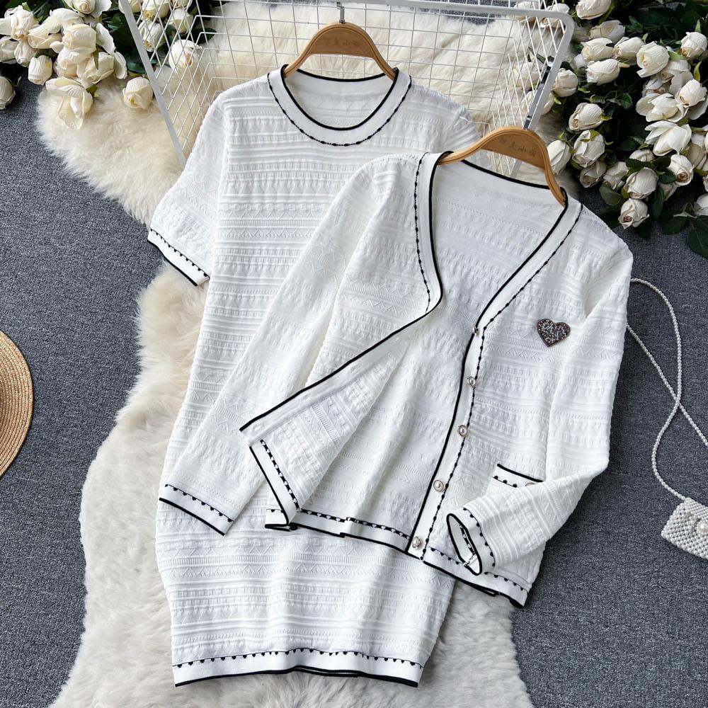 

Осенне-зимнее маленькое ароматное ветровое вязаное платье, однобортная шаль, расшитая бисером, комплект из двух предметов One Size белый