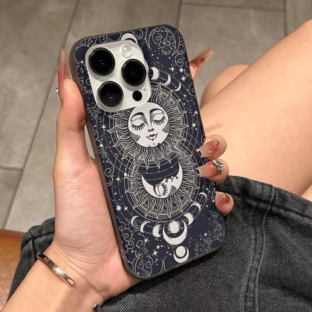 Witches Moon Tarot Mystery Totem Phone Case For IPhone 17 16 15 14 Plus 13 12 11 Pro Max Pro Wave Corrugated Cover