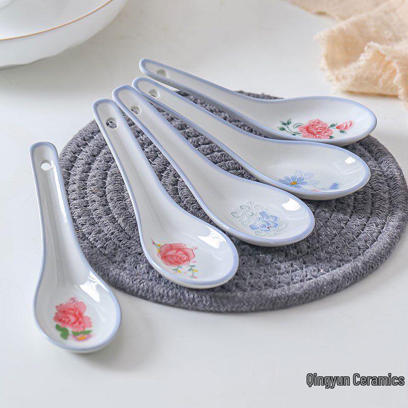 Qiwei Pure White Ceramic Soup Spoon