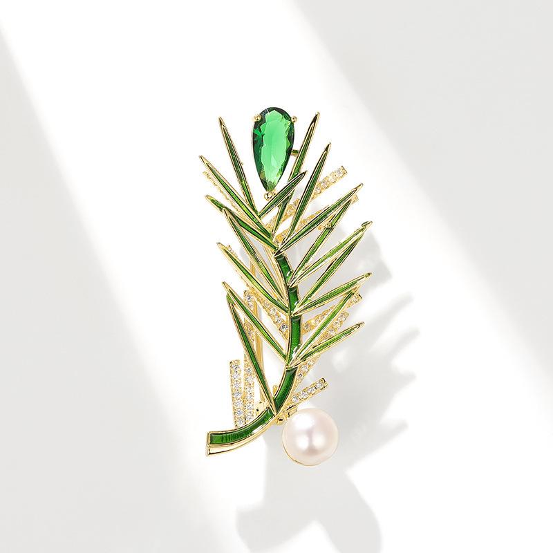 High-End Leaf Brooch with Zirconia, Agate, and Freshwater Pearl