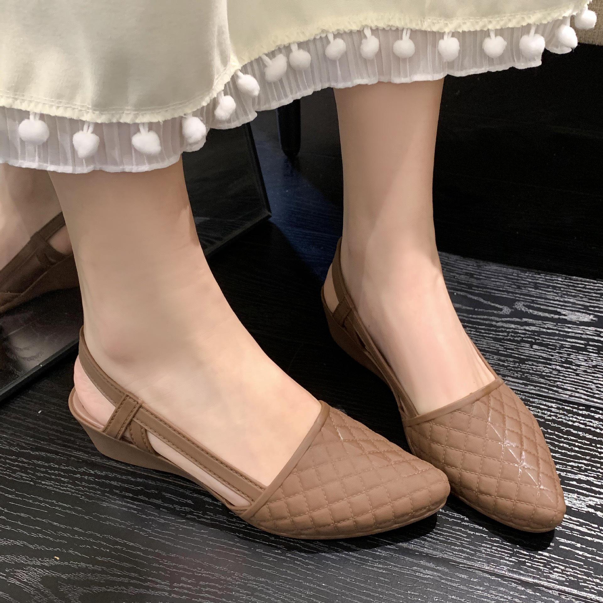 

Женские сандалии-желе в корейском стиле - Нескользящие, Дышащие, Повседневные, С острым носком, Мягкая подошва, Подходят для всех сезонов Size 36