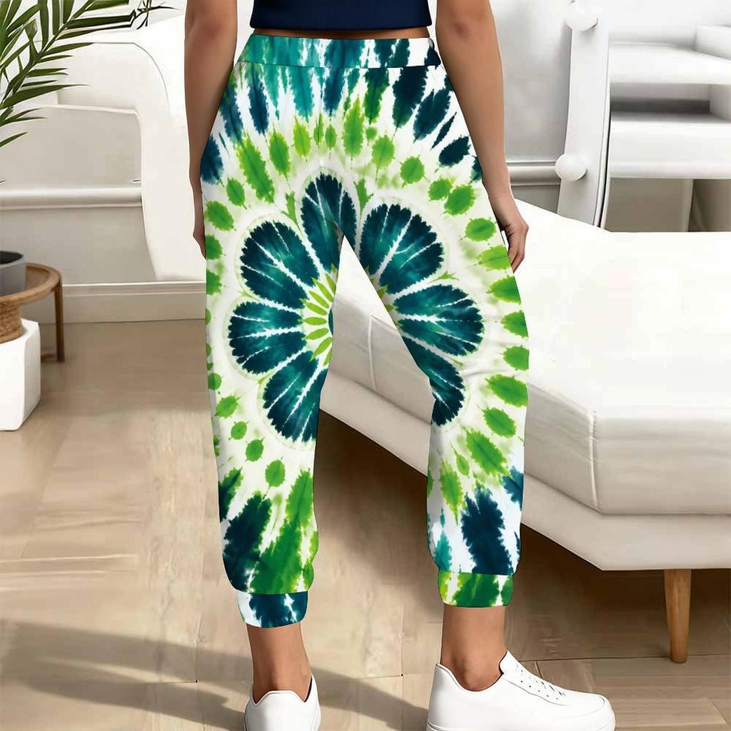 Women Plus Size Green Clover Printed Drawstring Waist Jogger Pants Side Pockets Cuffed Ankle