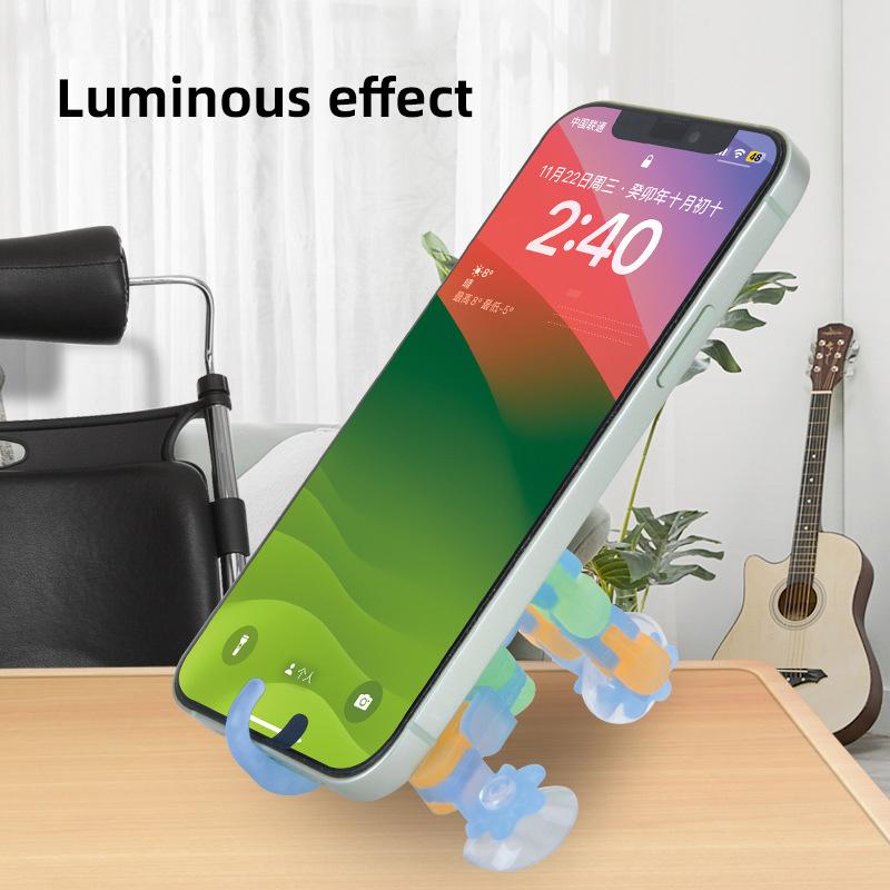 Creative Luminous Gecko Deformation Fingertip Gyro Bionic Sucker Hook Cartoon Gecko Children's Ornaments