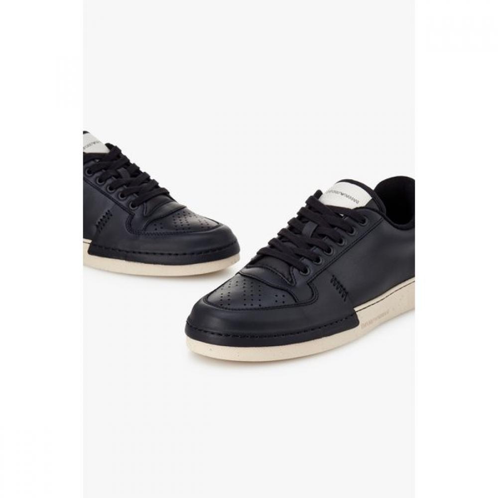 Emporio Armani Men S Leather SneakerS Spotted Sole A515131014