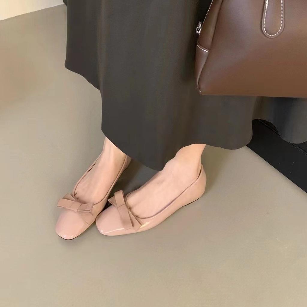 French Inner Height-increasing Patent Leather Bow Light Mouth Square Head Single Shoes Women's 2025 New Shoes Commuter Versatile Soft-soled Ladyshoes